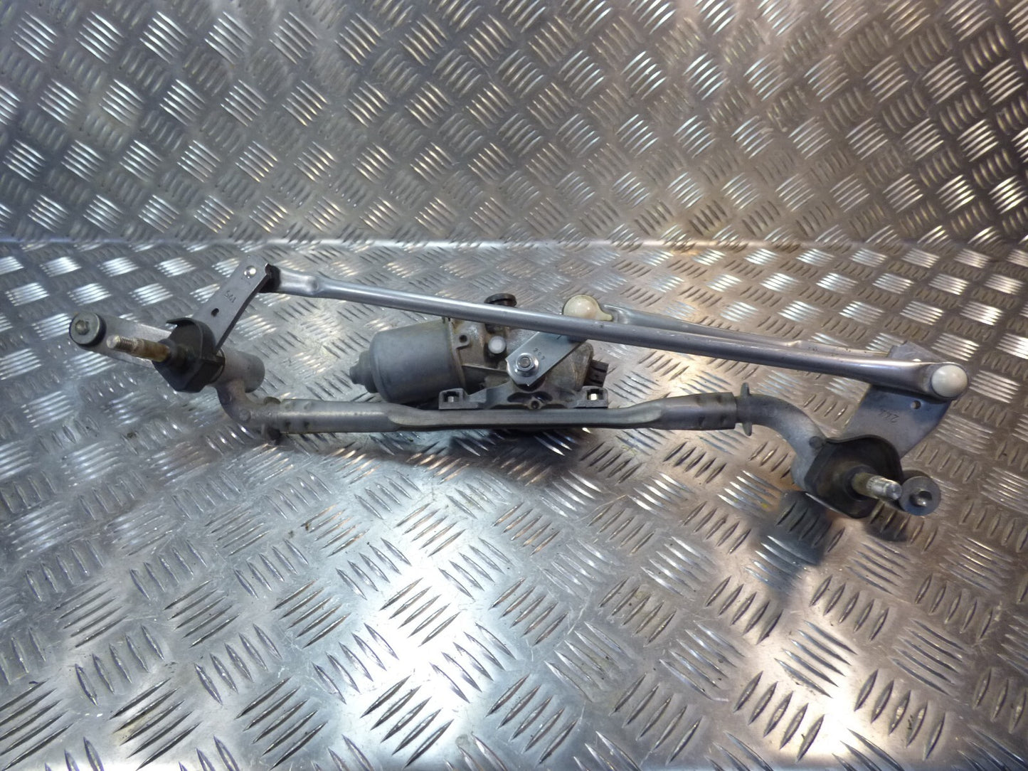 Jeep Cherokee KL Scheibenwischermechanismus mit Wischermotor gestänge ORIGINAL gebraucht - 68102175AA