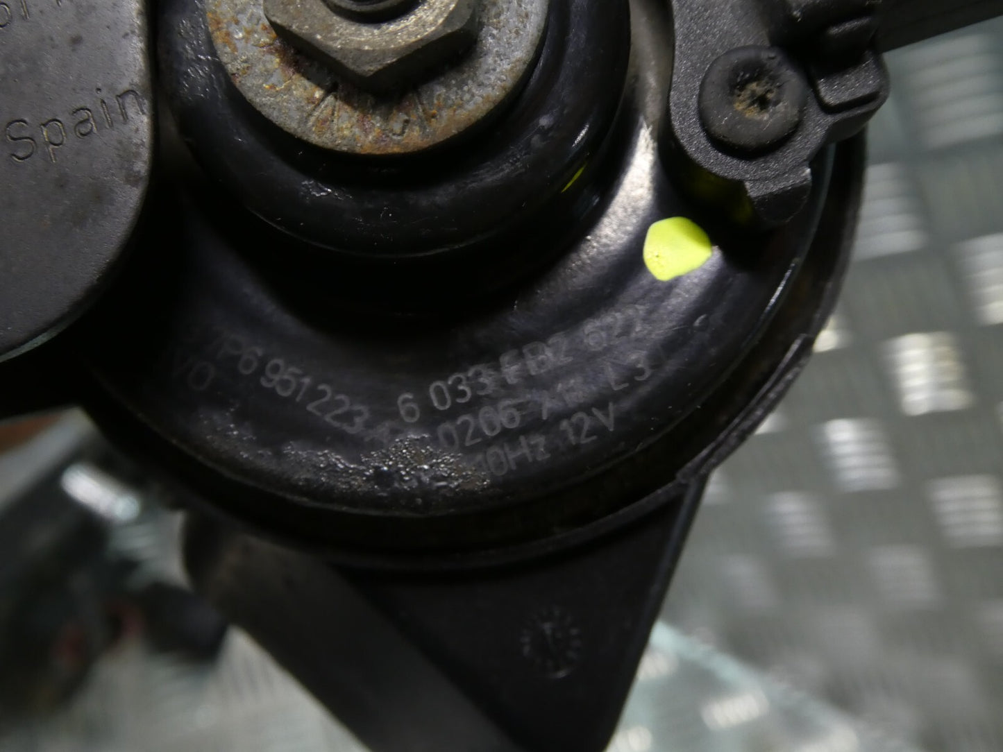 Porsche Cayenne 92A Hupe Fanfare Hochton 7P6951223A ORIGINAL gebraucht - Signalhorn