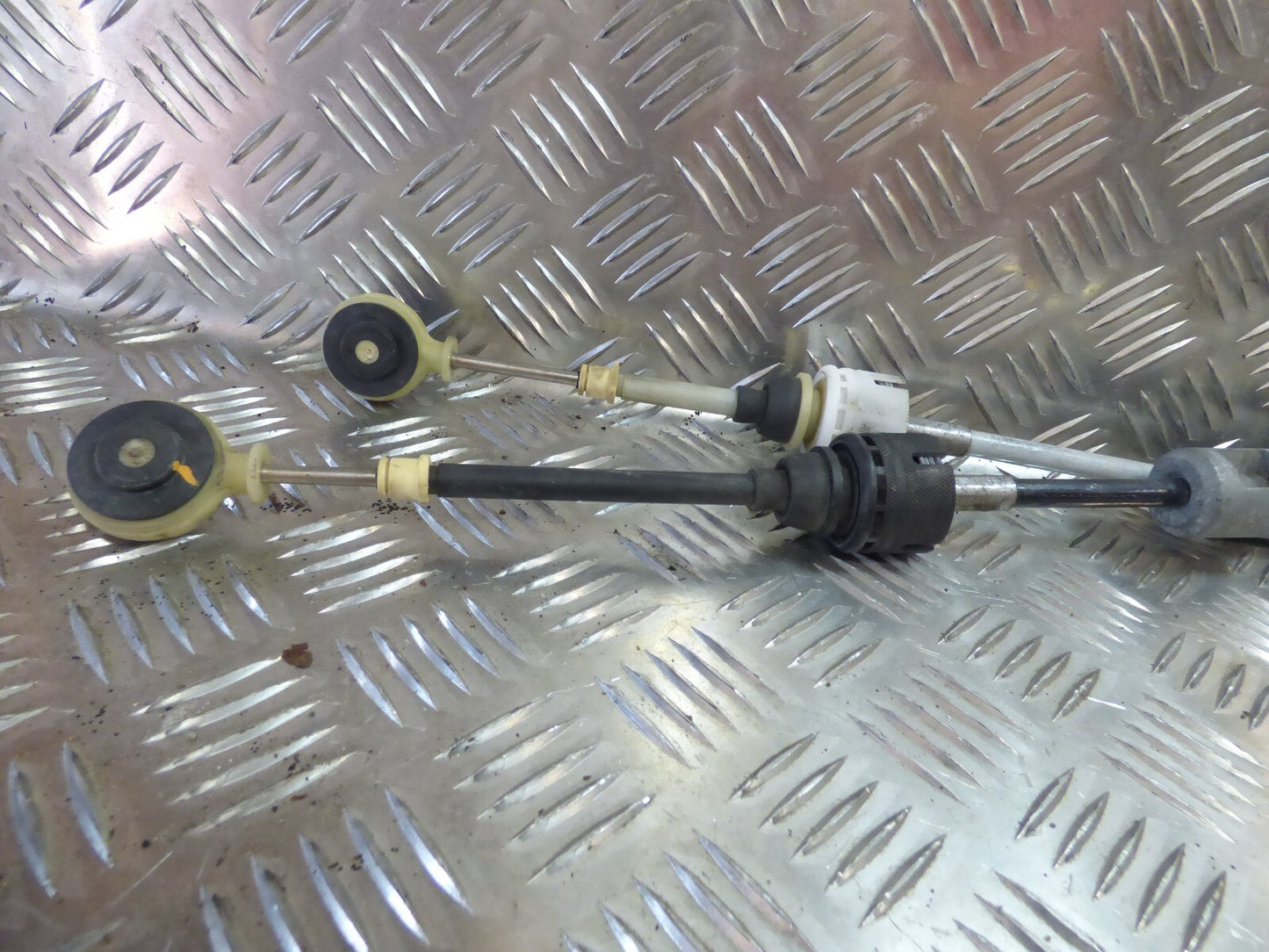 OPEL ASTRA K Schaltseil Seilzug Schaltgetriebe Bowdenzug Schaltzug ORIGINAL gebraucht - 55507058