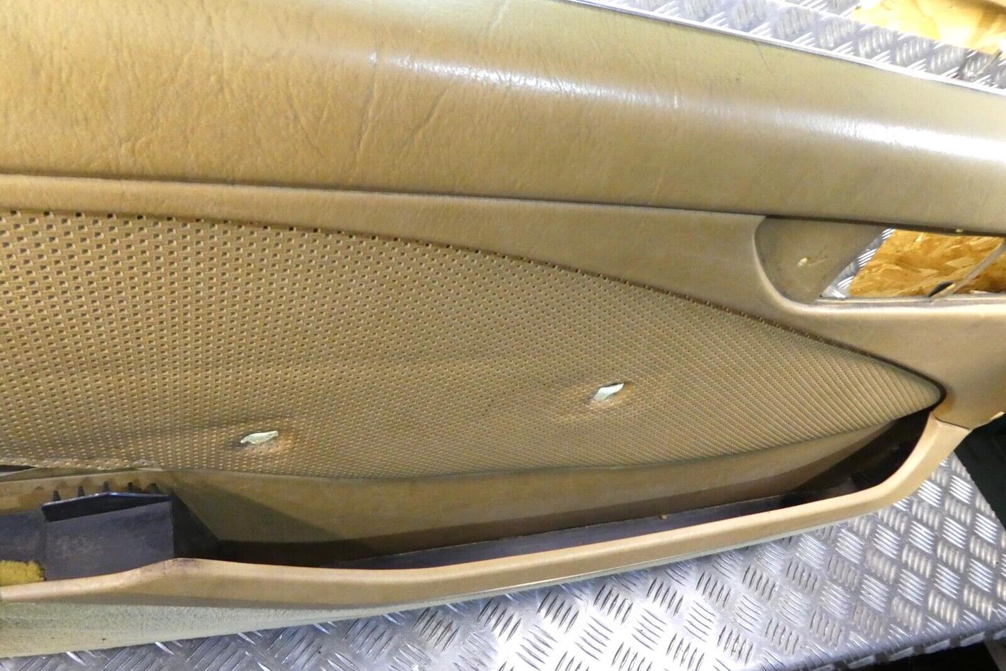C126 W126 Coupe SEC Türverkleidung Türpappe Links beige ORIGINAL gebraucht - creme + ORIGINAL gebraucht - Mercedes