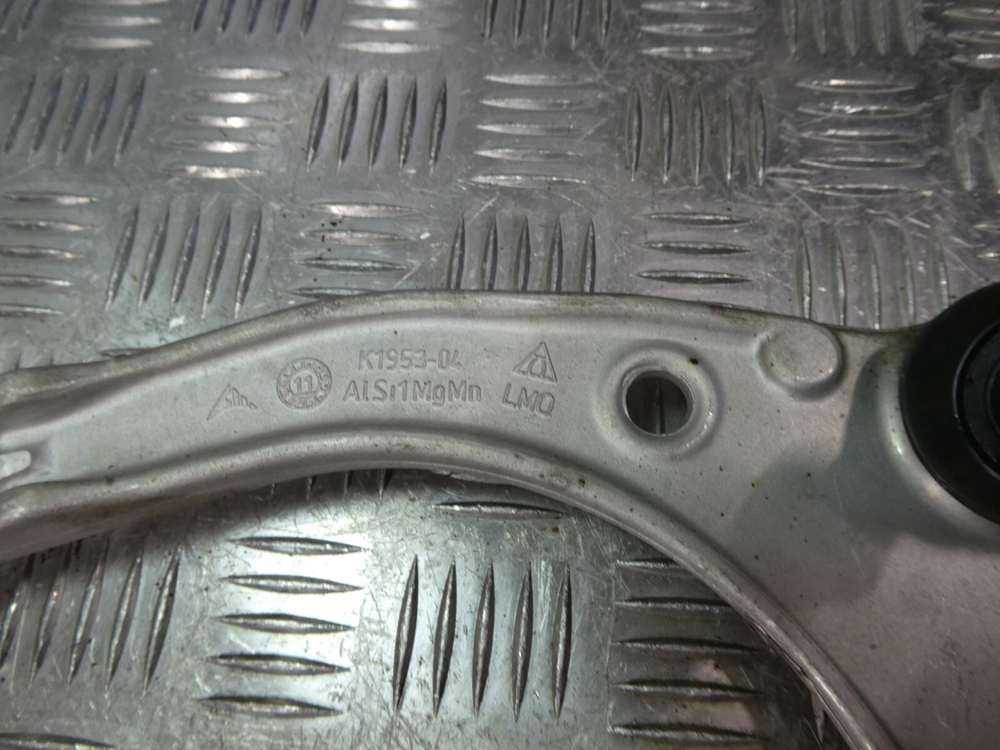 Porsche Cayenne 92A oberer Querlenker links oder rechts K1953-04 ORIGINAL gebraucht - Vorderer