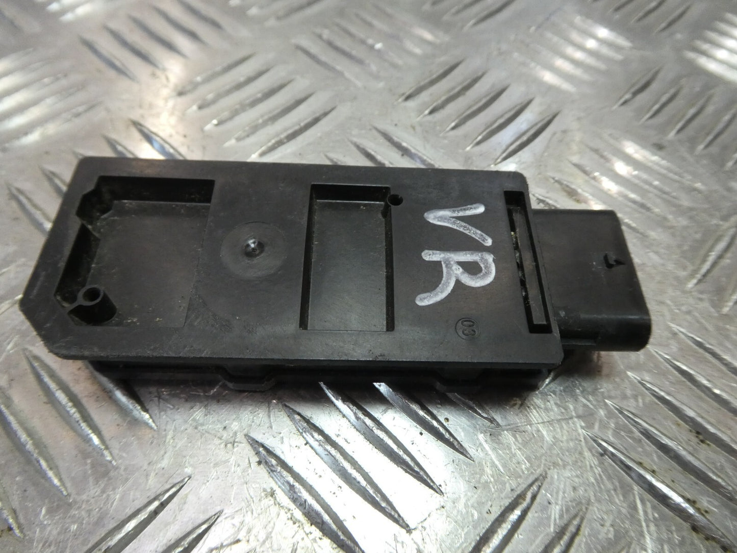 VW ID3 Steuergerät Antenne Keyless Startberechtigung vorne rechts ORIGINAL gebraucht - Volkswagen