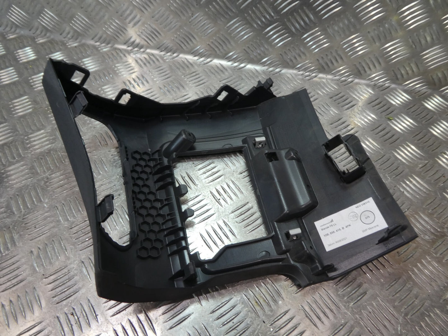 VW ID3 ID.3 Verkleidung Armaturenbrett 10B858415B schwarz ORIGINAL gebraucht - Volkswagen