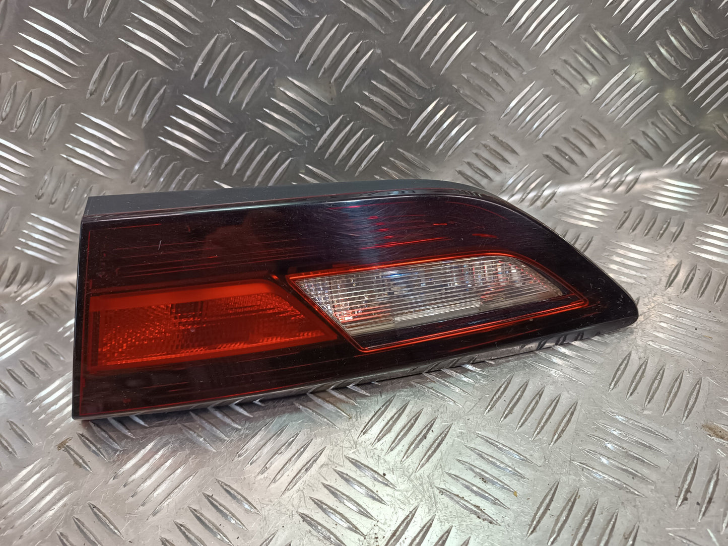 OPEL ASTRA K 1.4 Turbo Heckleuchte Rückleuchte Innen Rechts GM ORIGINAL gebraucht - 13401163