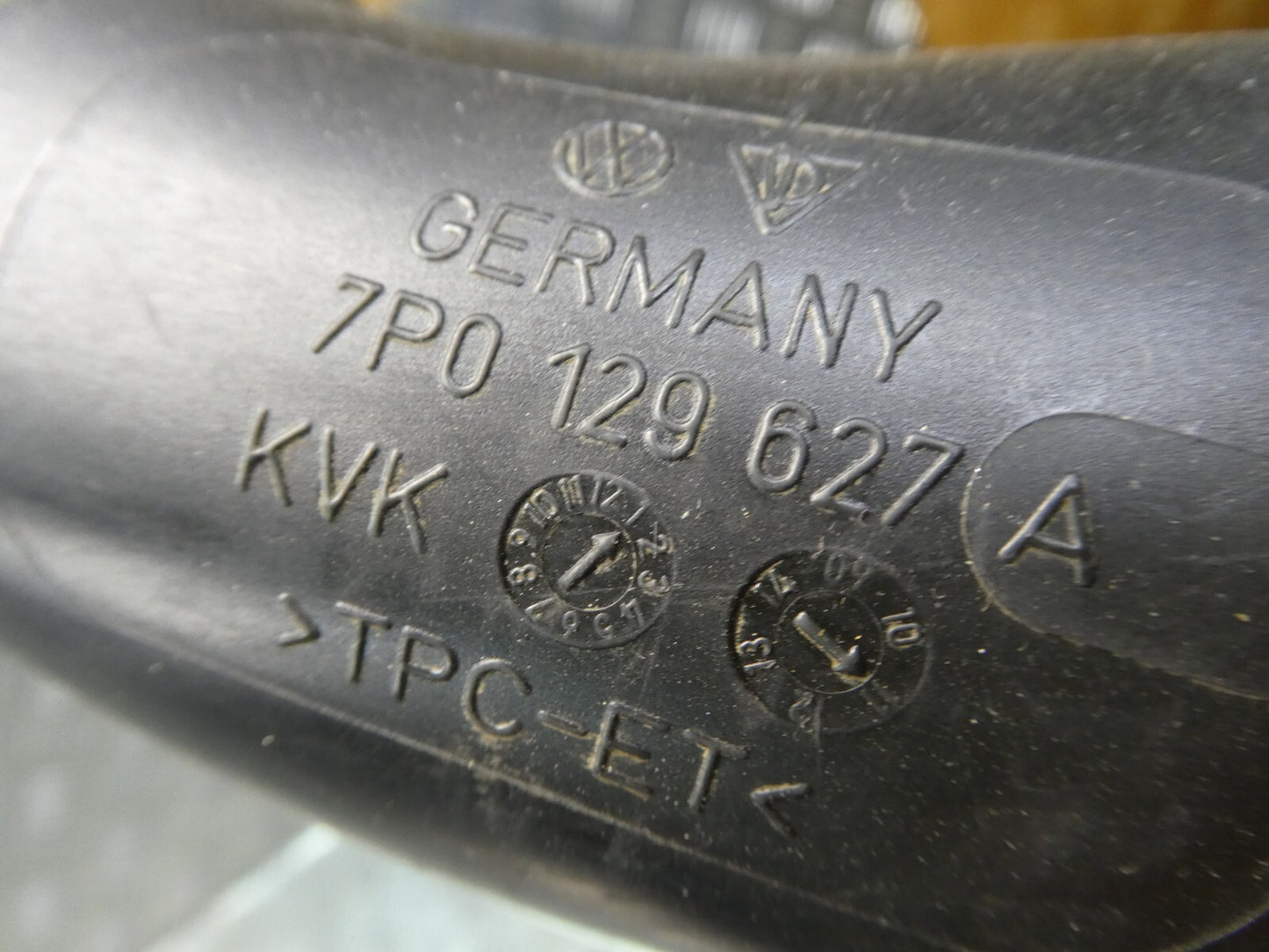 Porsche Cayenne 92A TDI 7P0129627A ORIGINAL gebraucht - Ansaugrohr
