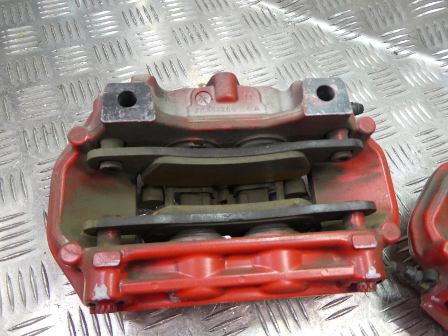 Porsche Cayenne 92A Hinten R + L BREMBO 7P0615424 + 7P0615424 ORIGINAL gebraucht - Bremssattel