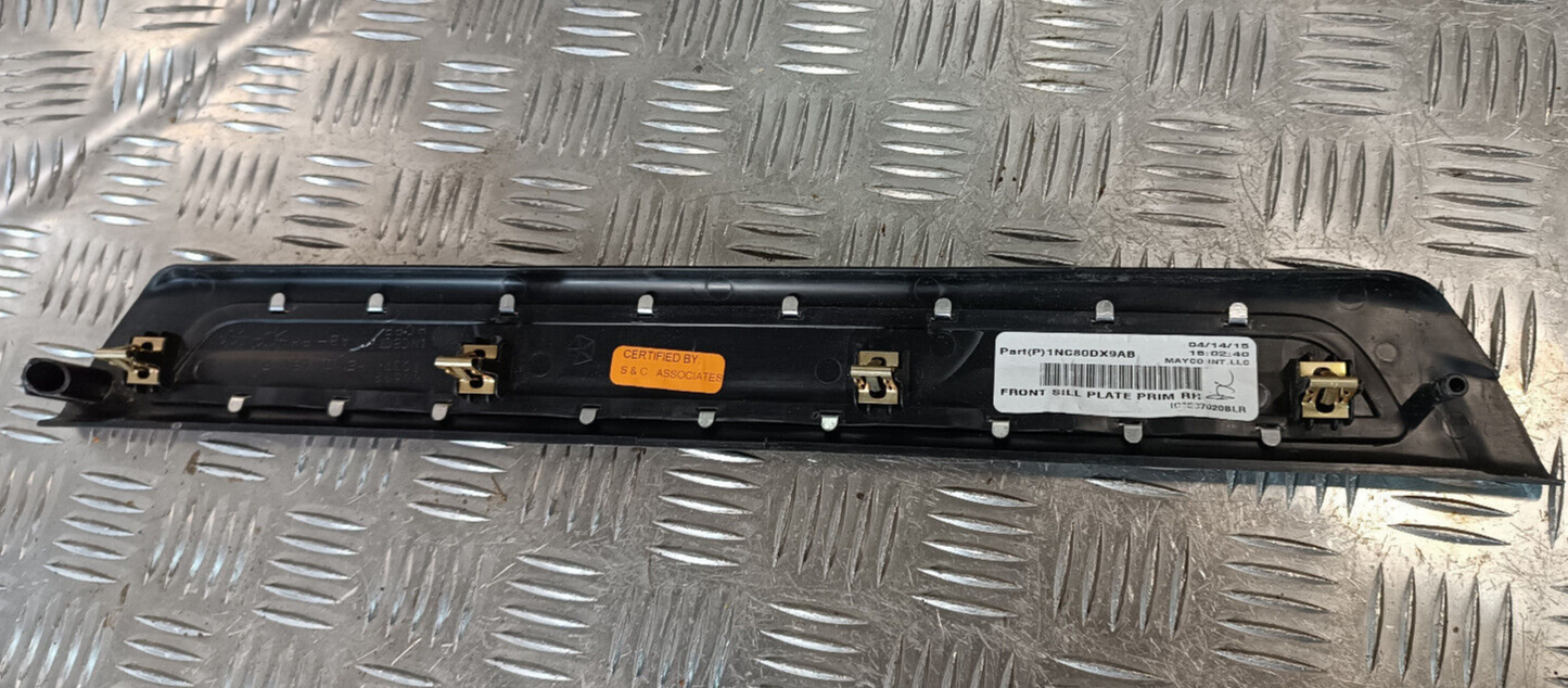 Jeep Grand WK2 Leiste Einstiegsleiste Vorne . P1NC80DX9AB ORIGINAL gebraucht - Cherokee