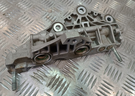 Jeep Grand Cherokee WK2 3.0 CRD Halter Abgaskühler AGR Kühler ORIGINAL gebraucht - 90513443F