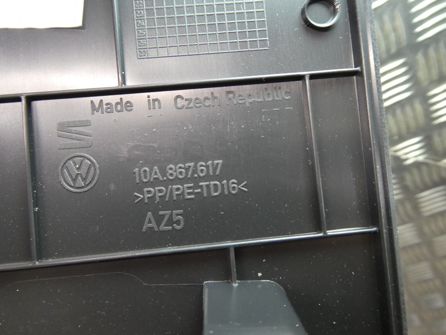 VW ID.3 ID3 Leister Kofferraumm Dachhimmer Heckklappe Abdeckung ORIGINAL gebraucht - Volkswagen