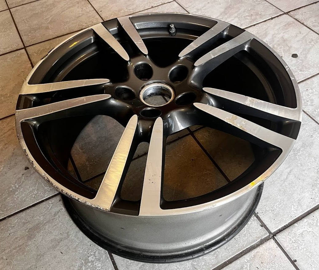 1 stück Porsche Panamera 970 20" TURBO alufelgen 9.5x20 ET65 ORIGINAL gebraucht - 97036217806
