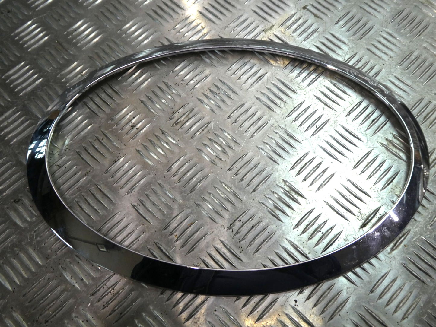 Mini Cooper F55 F56 F57 Zierring Scheinwerfer Chrom rechts CR ORIGINAL gebraucht - 7300632