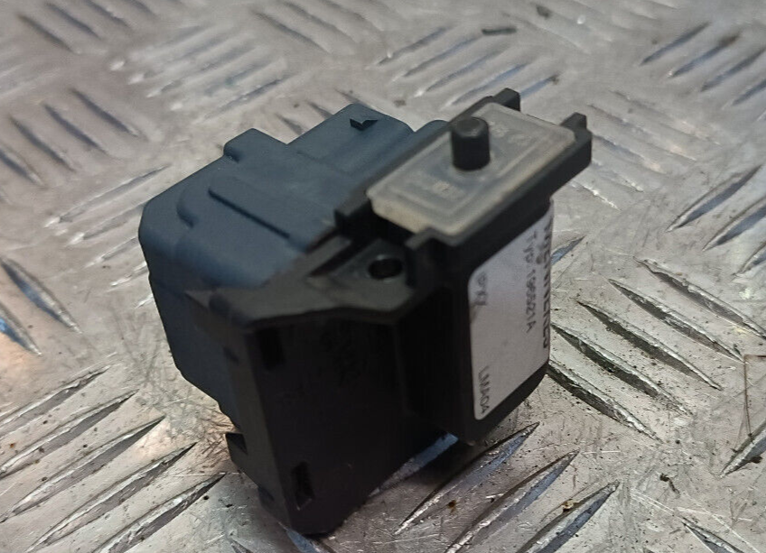 Smart ForTwo 451 Sensor Actuator 196521A Mennekes ORIGINAL gebraucht - Electric
