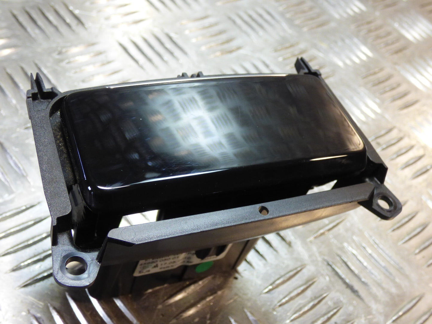 Porsche Cayenne S 92A Ascher 7P5857273A ORIGINAL gebraucht - Mittelkonsole
