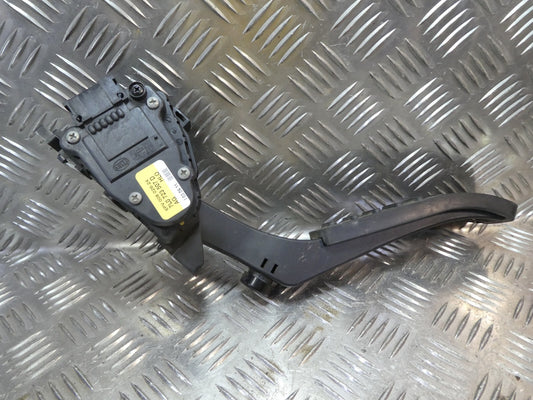 Porsche Cayenne 92A, potentiometer Gaswertgeber 7L0723507D ORIGINAL gebraucht - Gaspedal