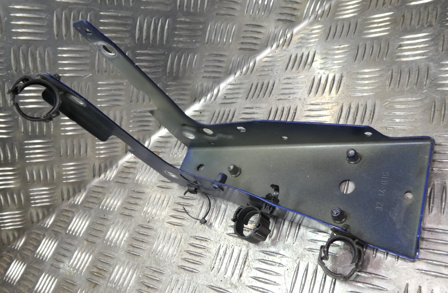 Porsche 970 Halter Konsole Scheinwerfer aussparung Kotflügel vorne Link ORIGINAL gebraucht - Panamera