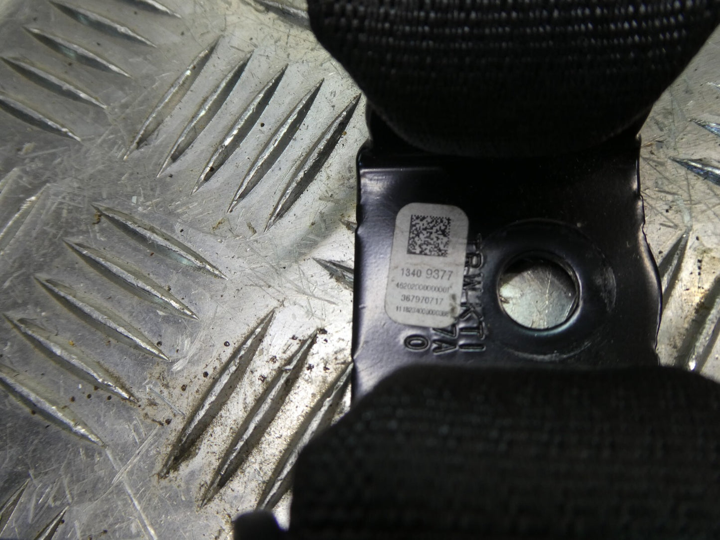 OPEL ASTRA K Gurtschloss hinten rechts GM ORIGINAL gebraucht - 13409377
