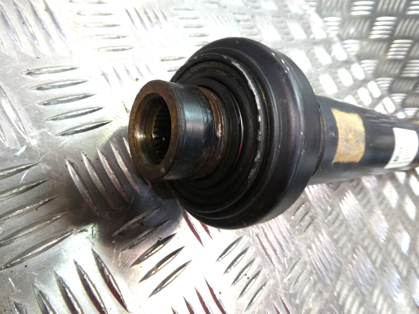 Porsche Cayenne 92A 3.0 TDI vorne kurze 7P0521101G ORIGINAL gebraucht - Kardanwelle