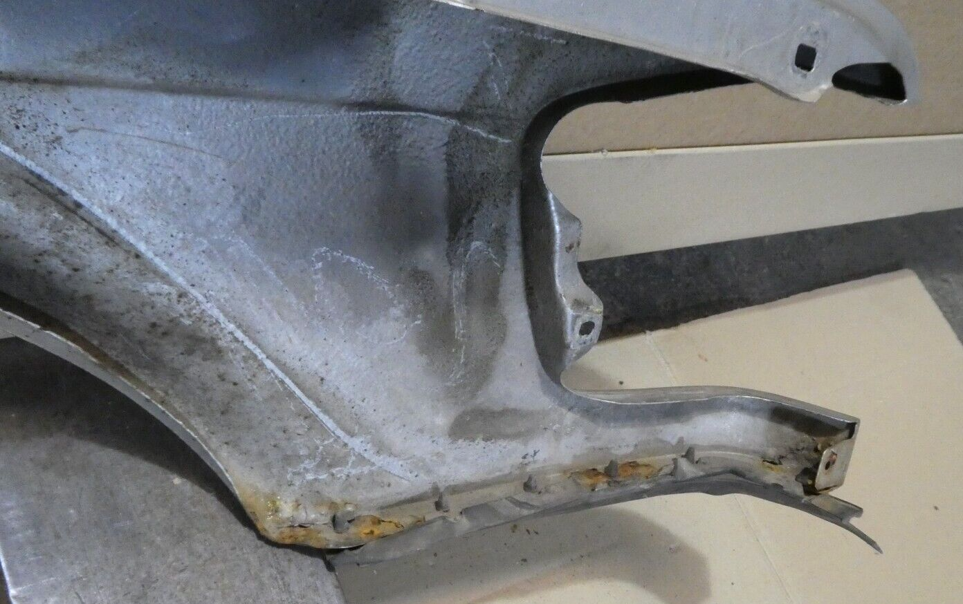 Mercedes-Benz C126 W126 420 500 560 SEC Coupe Kotfügel Vorne Links _ 1A Zustand