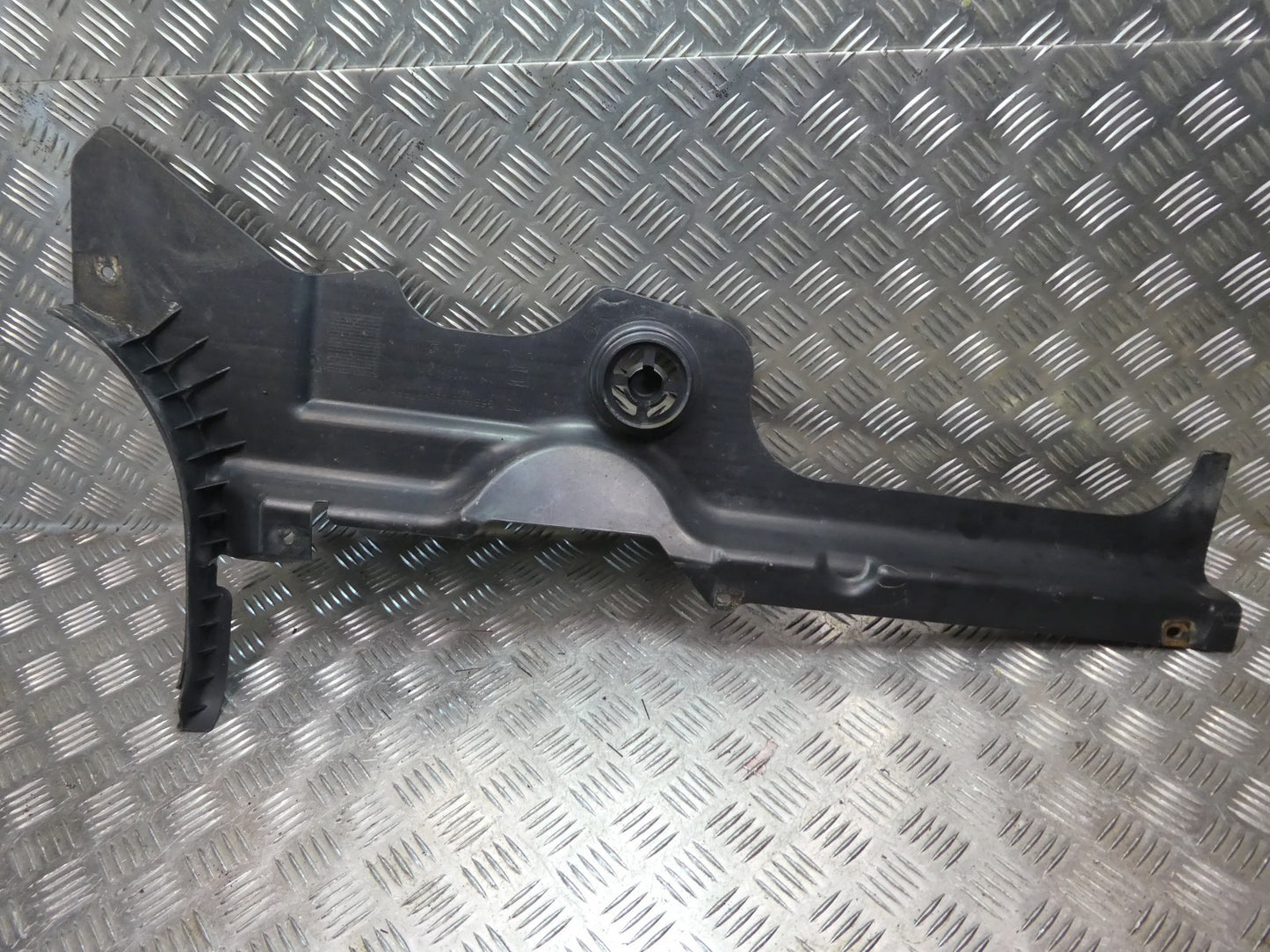 PORSCHE MACAN 2014-18 Verkleidung hinten rechts Abdeckung 95B825282B ORIGINAL gebraucht - Underboden