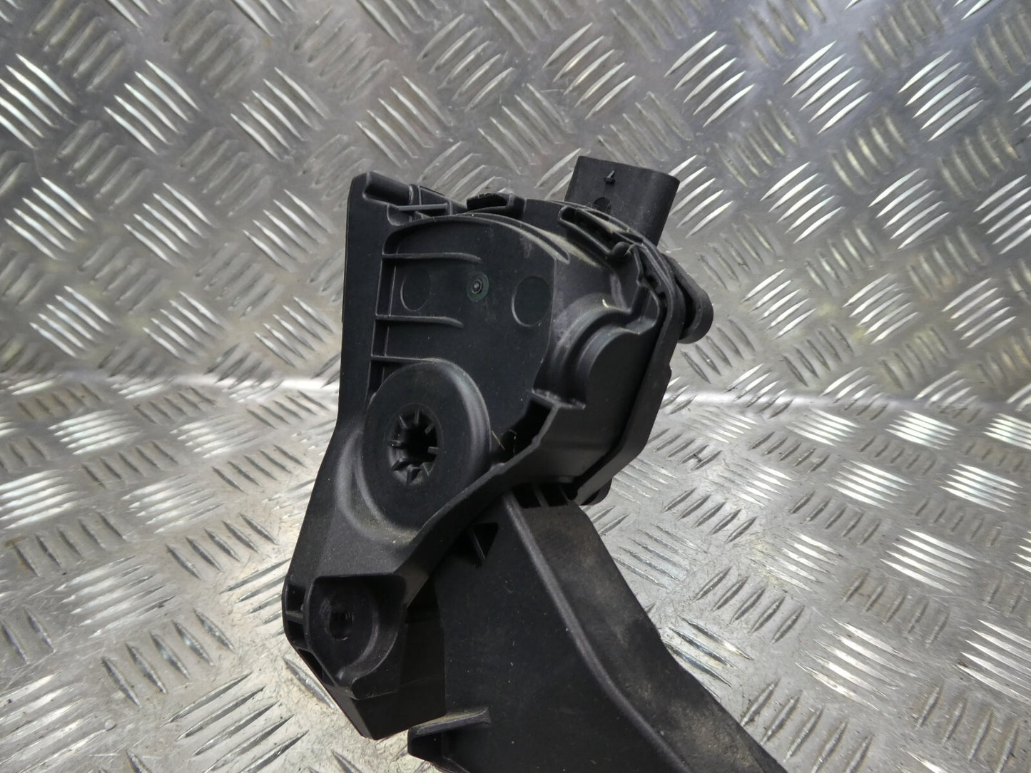 OPEL ASTRA K 1.0 TURBO Gaspedal Pedal Gaspotentiometer GM ORIGINAL gebraucht - 13373776