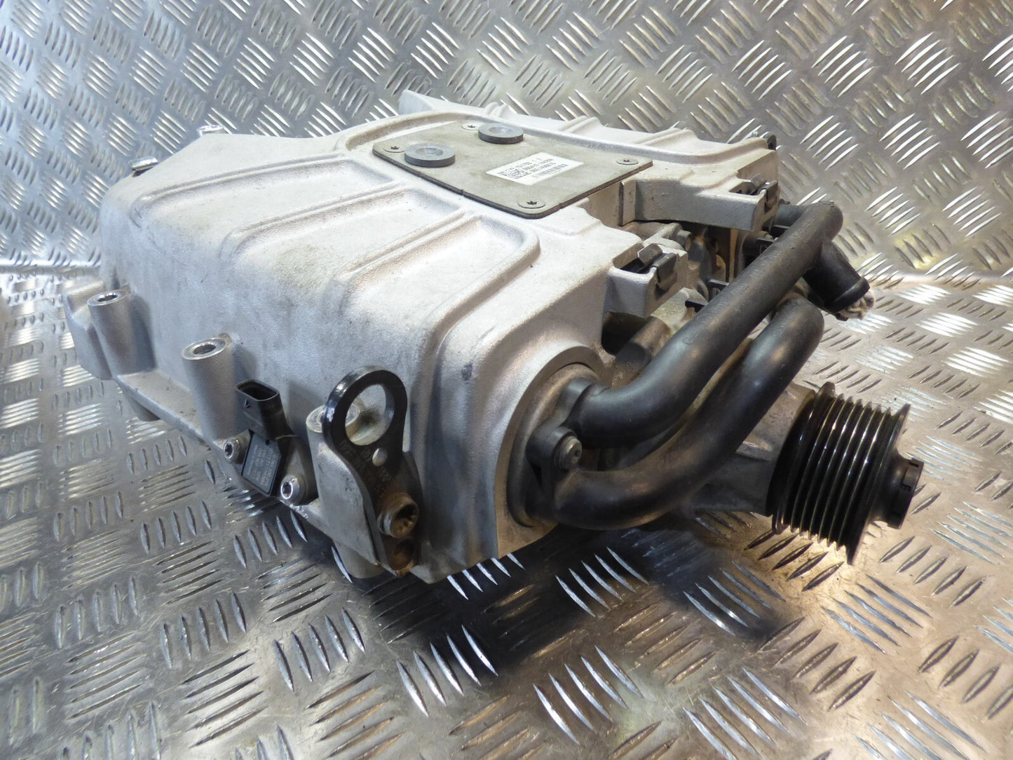 Porsche Cayenne 92A Hybrid Turbolader 06E145601G mit Ladeluftkühler ORIGINAL gebraucht - Kompressor