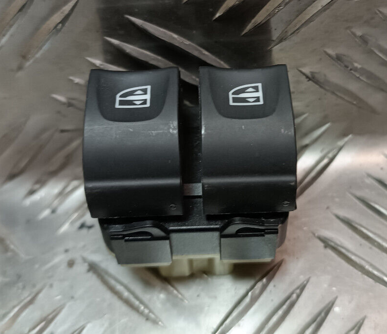 Renault Zoe 2022 Fensterheberschalter Schalter Links Vorne ORIGINAL gebraucht - 254118044R