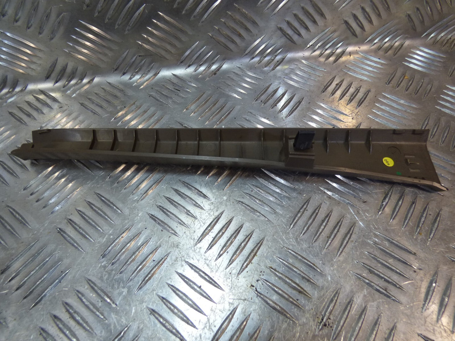 Porsche Cayenne 92A A-Säule links 7P0868237 UMBRA Braun ORIGINAL gebraucht - Verkleidung