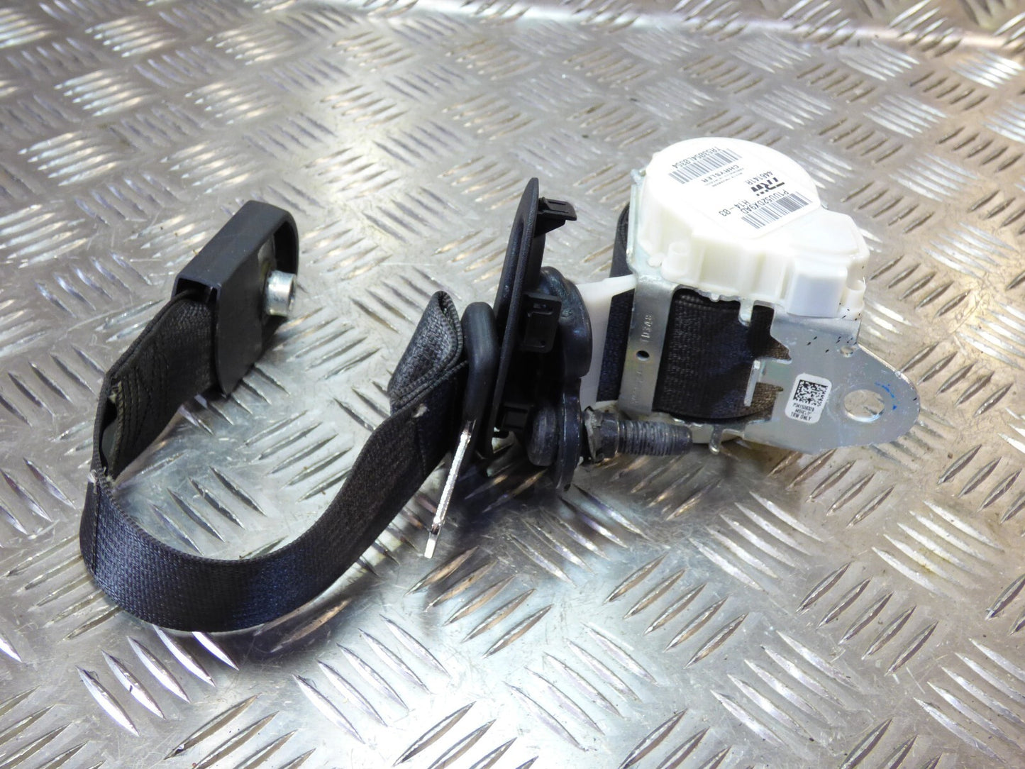Jeep KL 2015 Sicherheitsgurt Gurt Hinten rechts P1UU52DX9AD ORIGINAL gebraucht - Cherokee