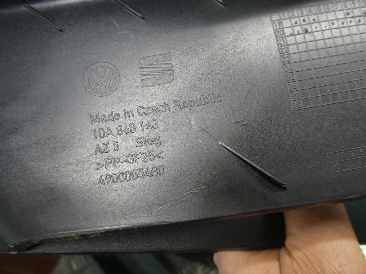 VW ID3 ID.3 Verkleidung A Säule vorne links Blende 10A868143 schwarz ORIGINAL gebraucht - Volkswagen