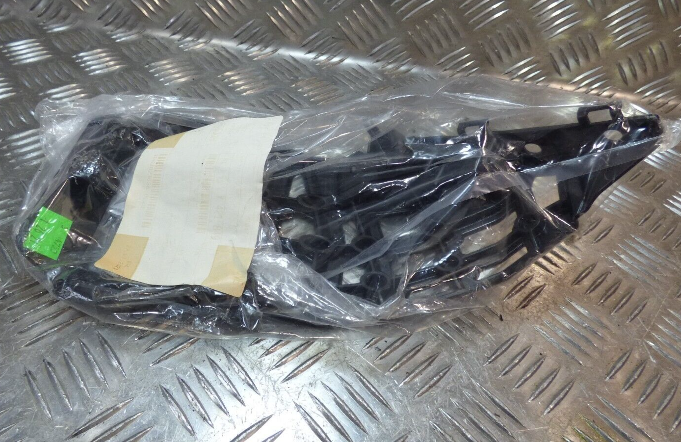 BMW X5 G05 2022 Führung Stossfänger oben Links NEU !! ORIGINAL gebraucht - 51117421849