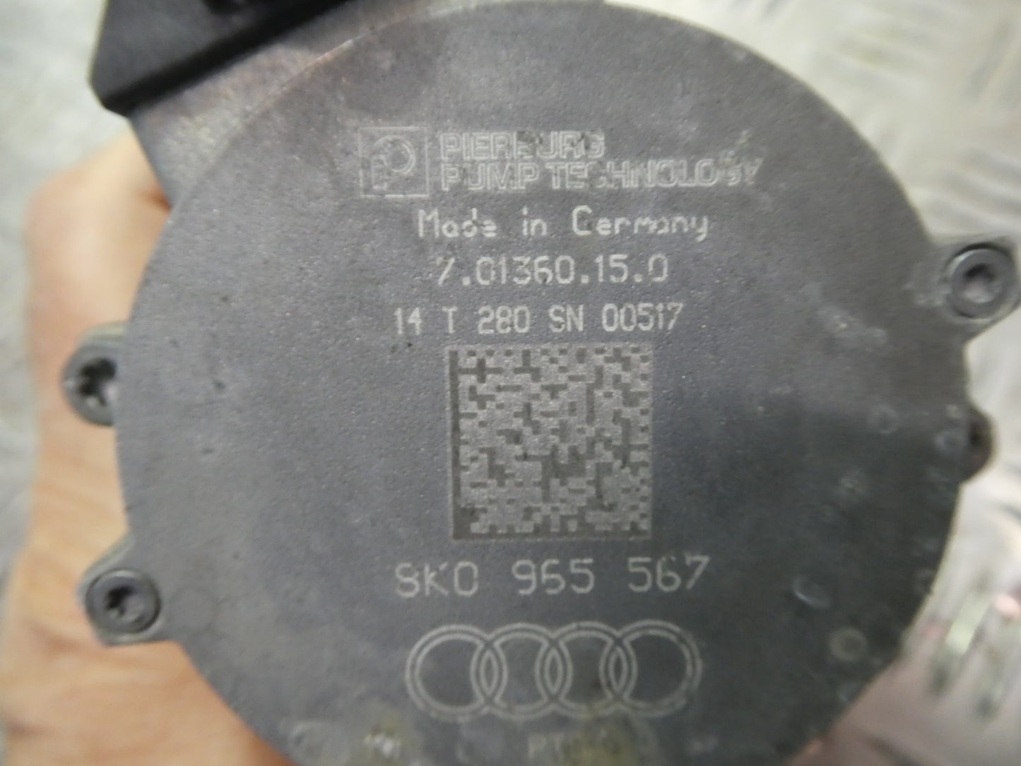 Porsche 3.0 E-Hybrid Zusatzwasserpumpe Wasserpumpe 8K0965567 ORIGINAL gebraucht - Panamera