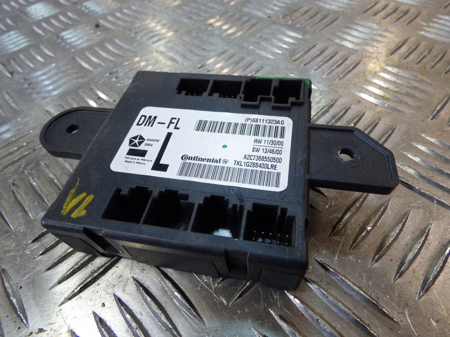 Jeep Cherokee KL 2015 Steuergerät Türsteuergerät Vorne Links ORIGINAL gebraucht - 68111323AG