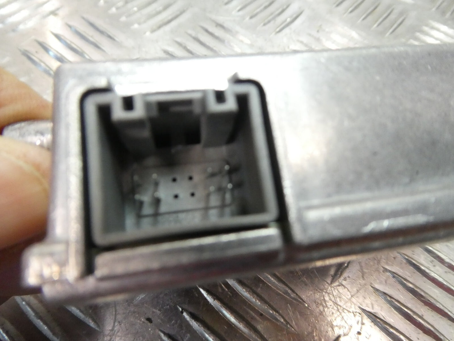 VW ID3 ID.3 Frontkamera Kamera Fahrerassistenzsysteme 1EA980654F ORIGINAL gebraucht - Volkswagen