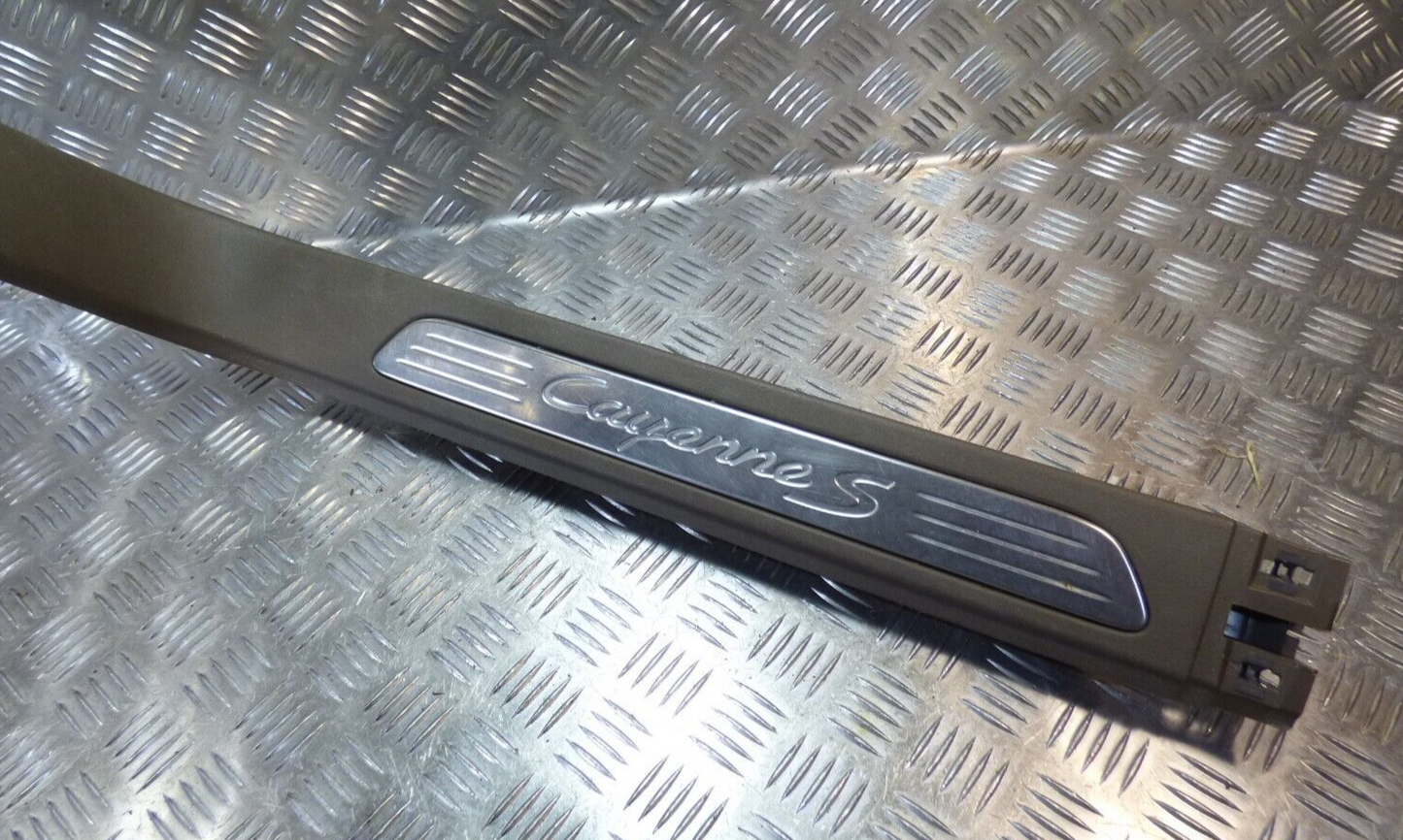 Porsche Cayenne S 92A Einstiegsleiste Schweller v. links 7P5863483M ORIGINAL gebraucht - Verkleidung