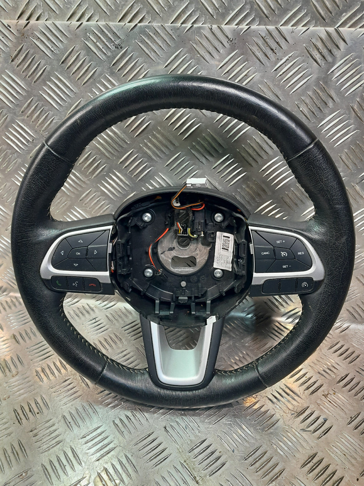 Jeep Renegade ab 2014 Multi Lenkrad 7356038250 ORIGINAL gebraucht - 104199202