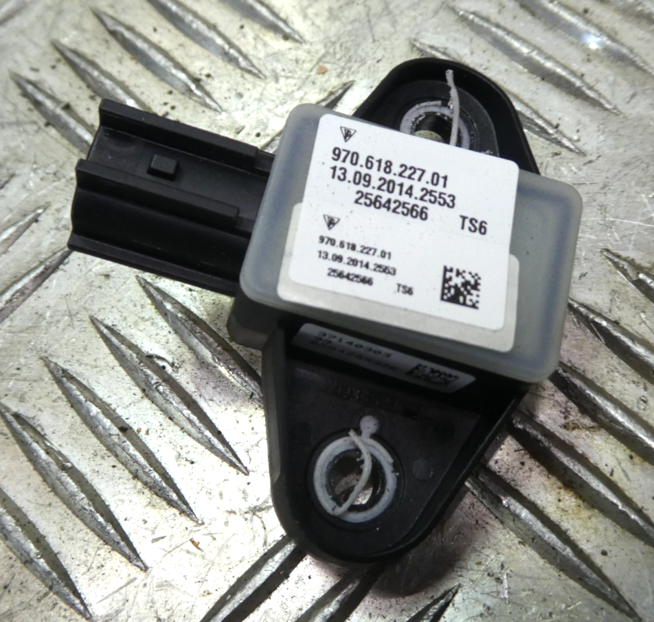 Porsche Panamera 970 Airbag Sensor Crashsensor Rechts o. Links ORIGINAL gebraucht - 97061822701
