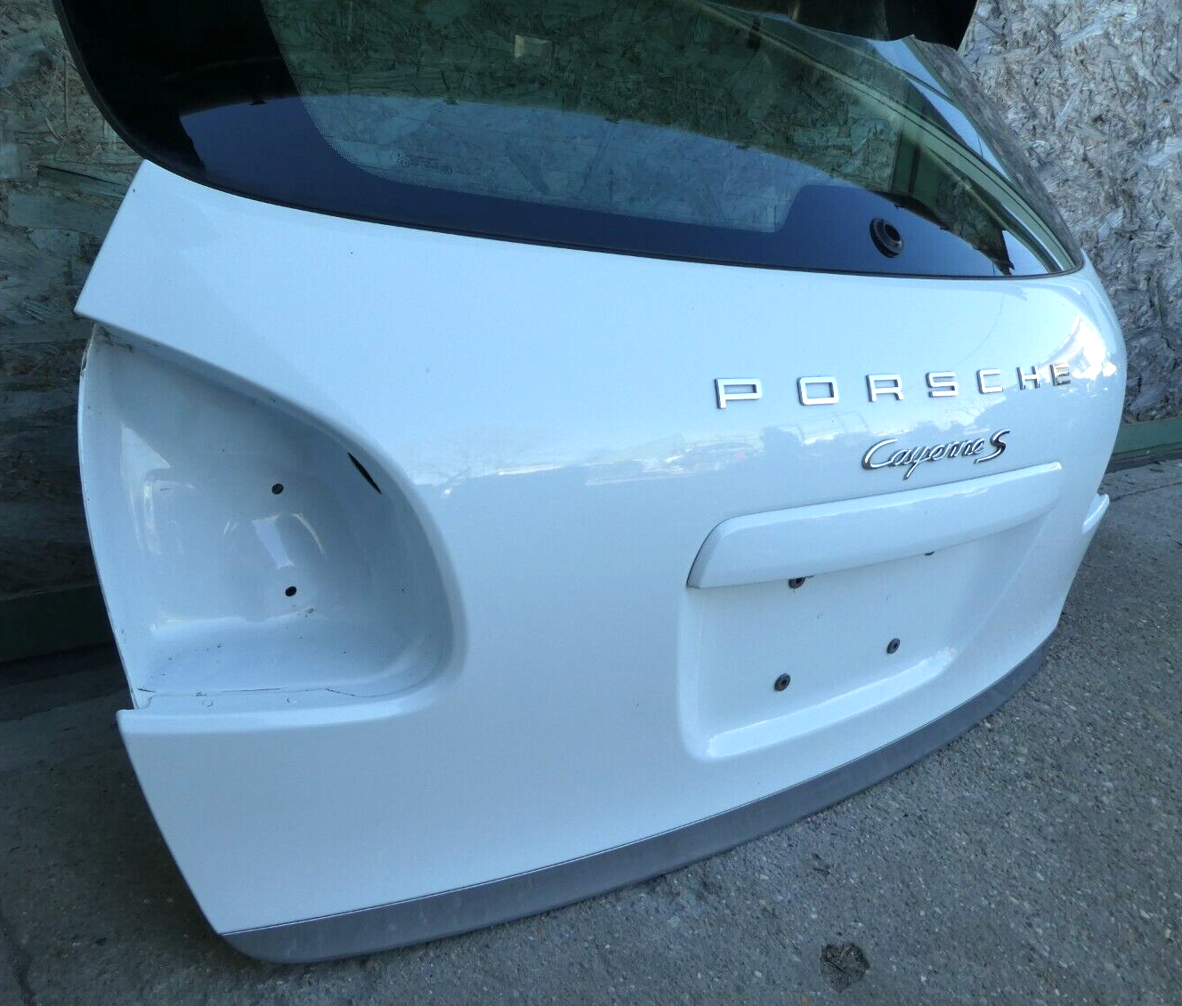 Porsche Cayenne S 92A C9A Weiß ohne Anbauteile USA model ORIGINAL gebraucht - Heckklappe