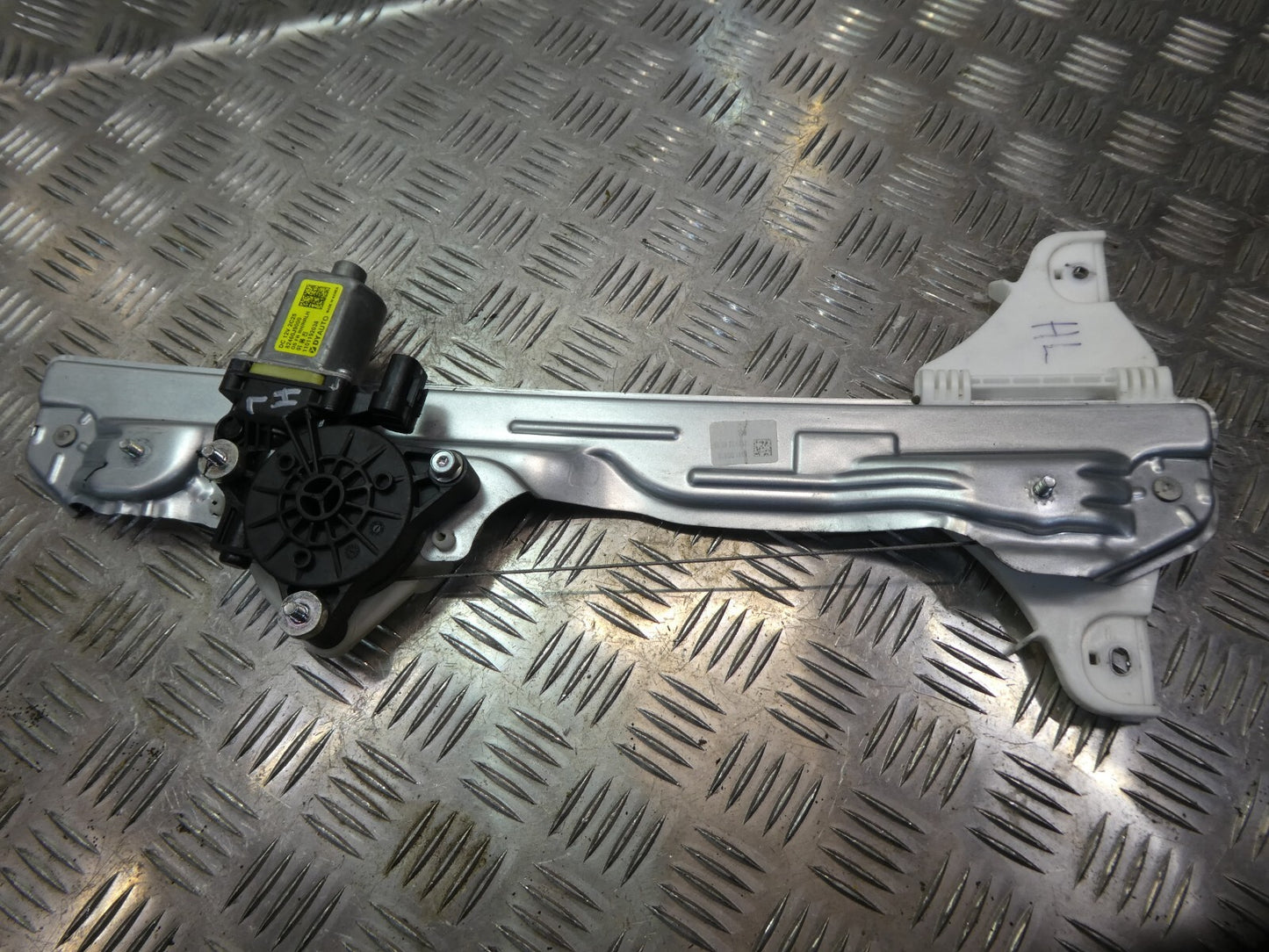 Hyundai Kona EV OSE OS OSI 2022 MK1 + motor Hinten Links 83401DD010 ORIGINAL gebraucht - Fensterheber