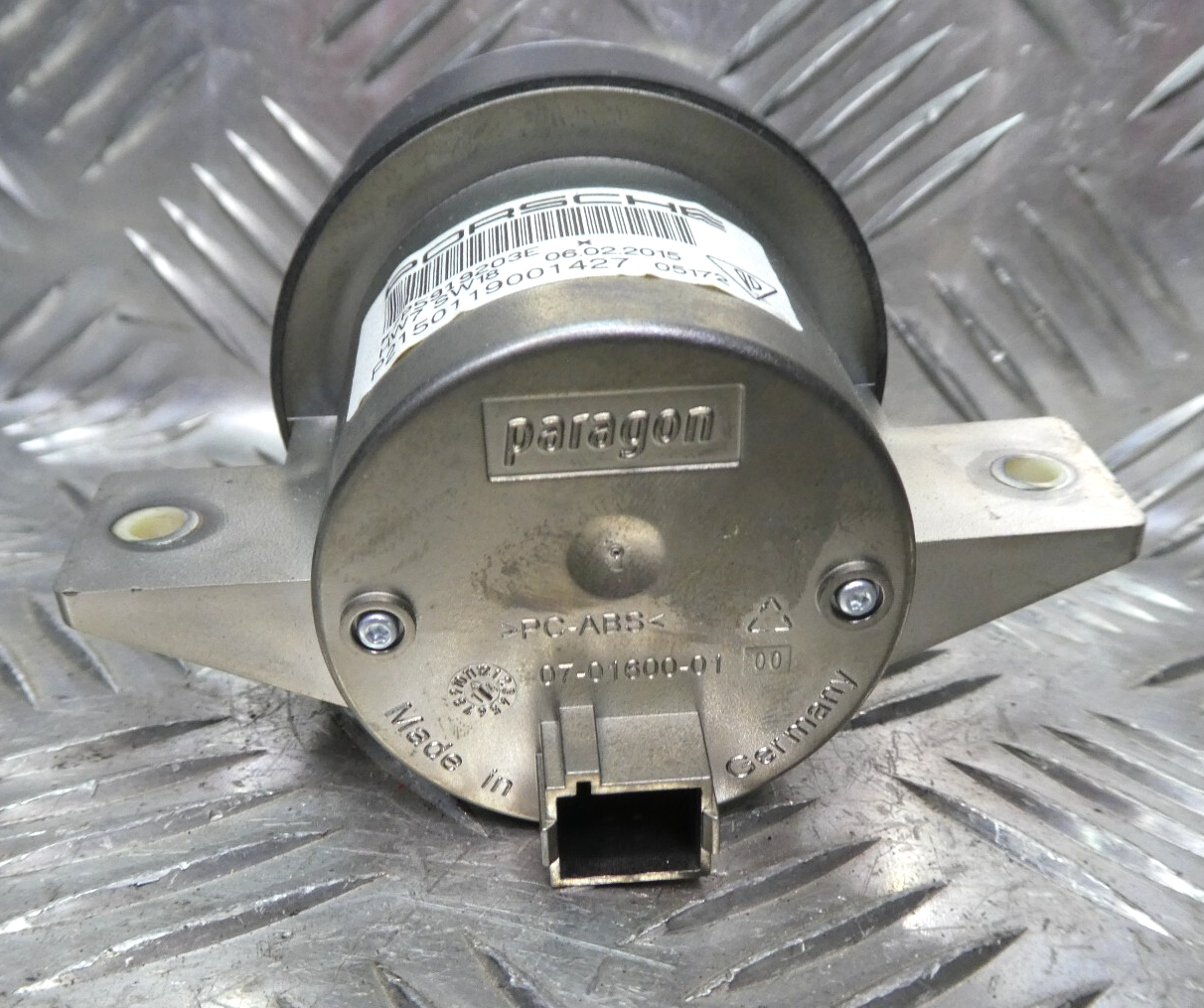 Porsche Macan 95B -Uhr-Chronometer 7P5919203E ORIGINAL gebraucht - Armaturenbrett