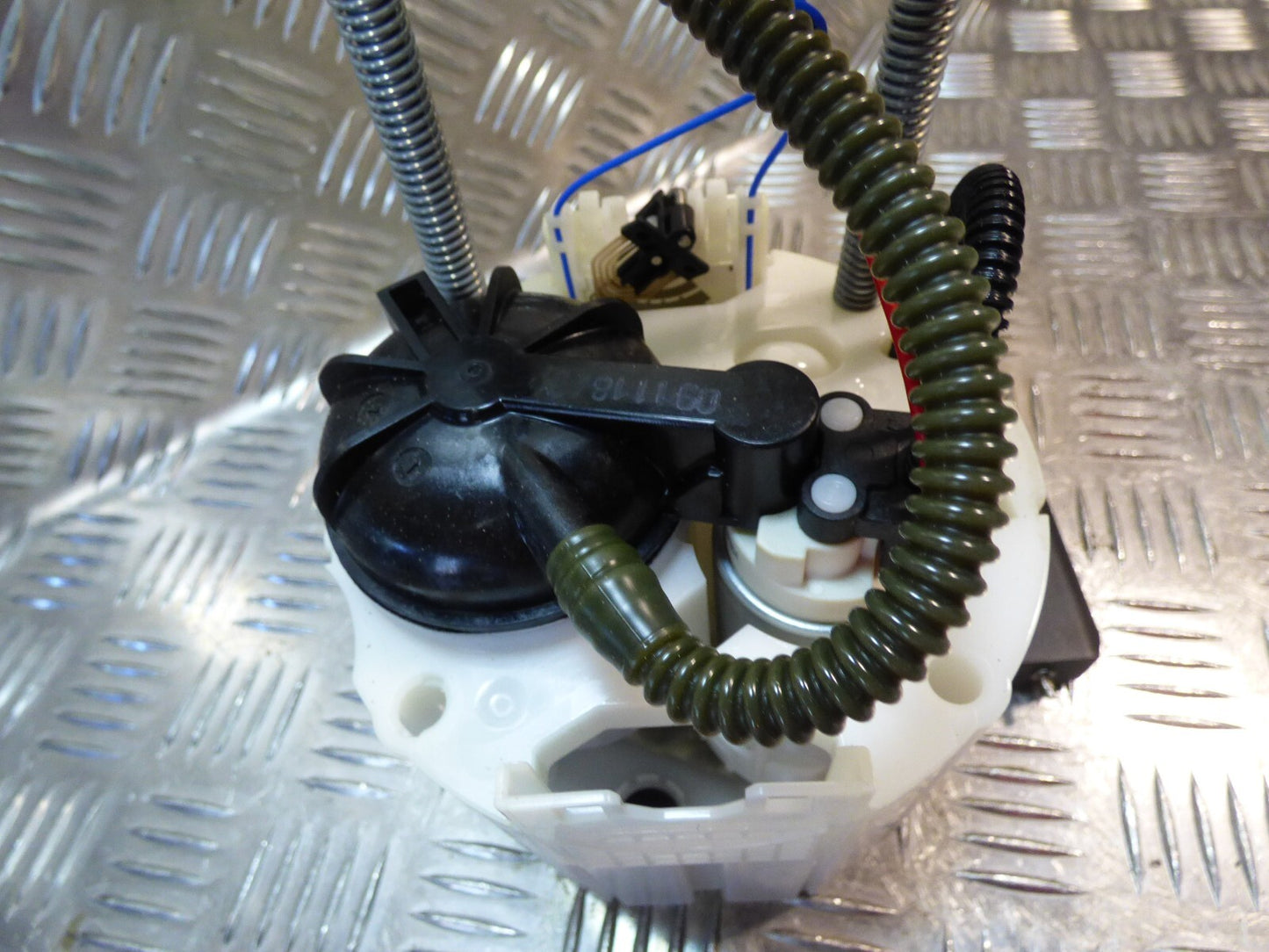 OPEL ASTRA K 1.4 TURBO Kraftstofftankpumpe Kraftstoffpumpe Tankgeber GM ORIGINAL gebraucht - 13507894