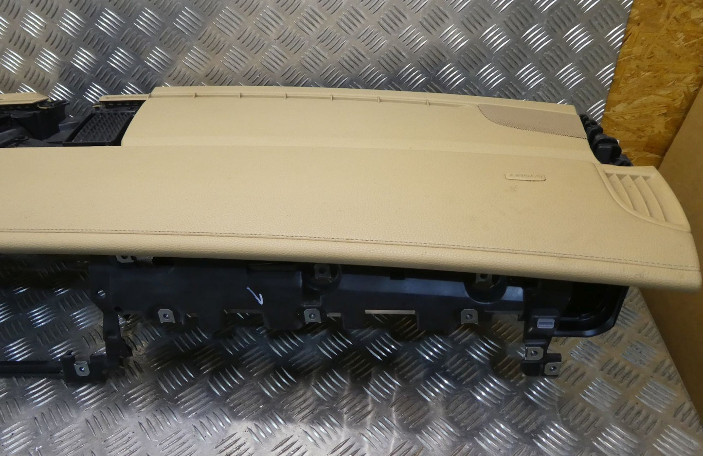 Porsche Panamera 970 Facelift Armaturenbrett Luxorbeige 97080307107 ORIGINAL gebraucht - 97055210107