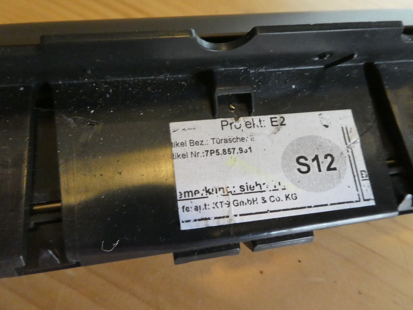 Porsche Cayenne 92A Staufach Hinten Links 7P5857951 Braun ORIGINAL gebraucht - Umbra ORIGINAL gebraucht - Aschenbecher