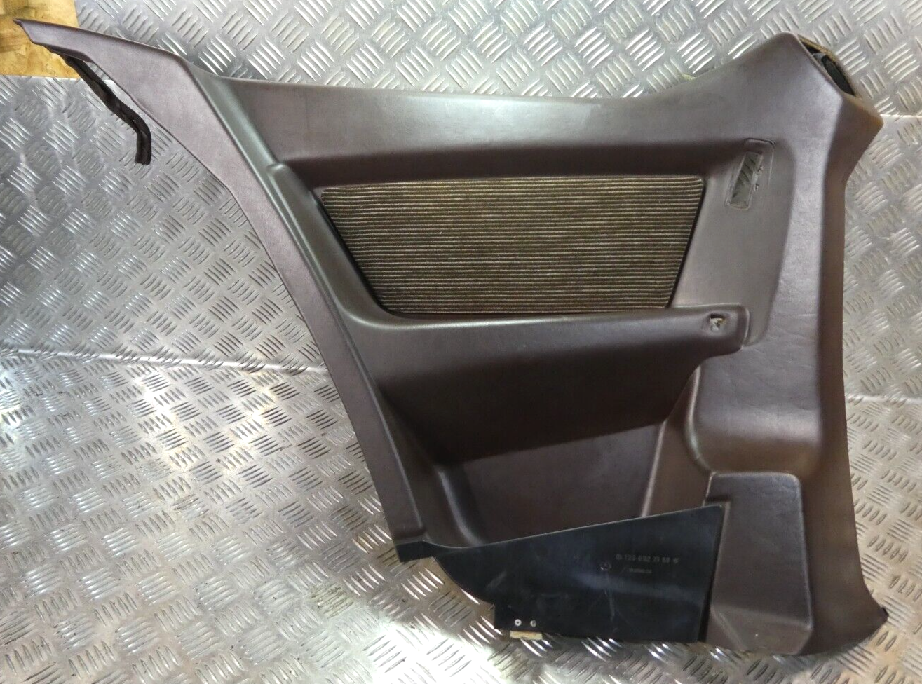C126 W126 Coupe SEC Coupé Seitenverkleidung hinten Links innen braun ORIGINAL gebraucht - Mercedes