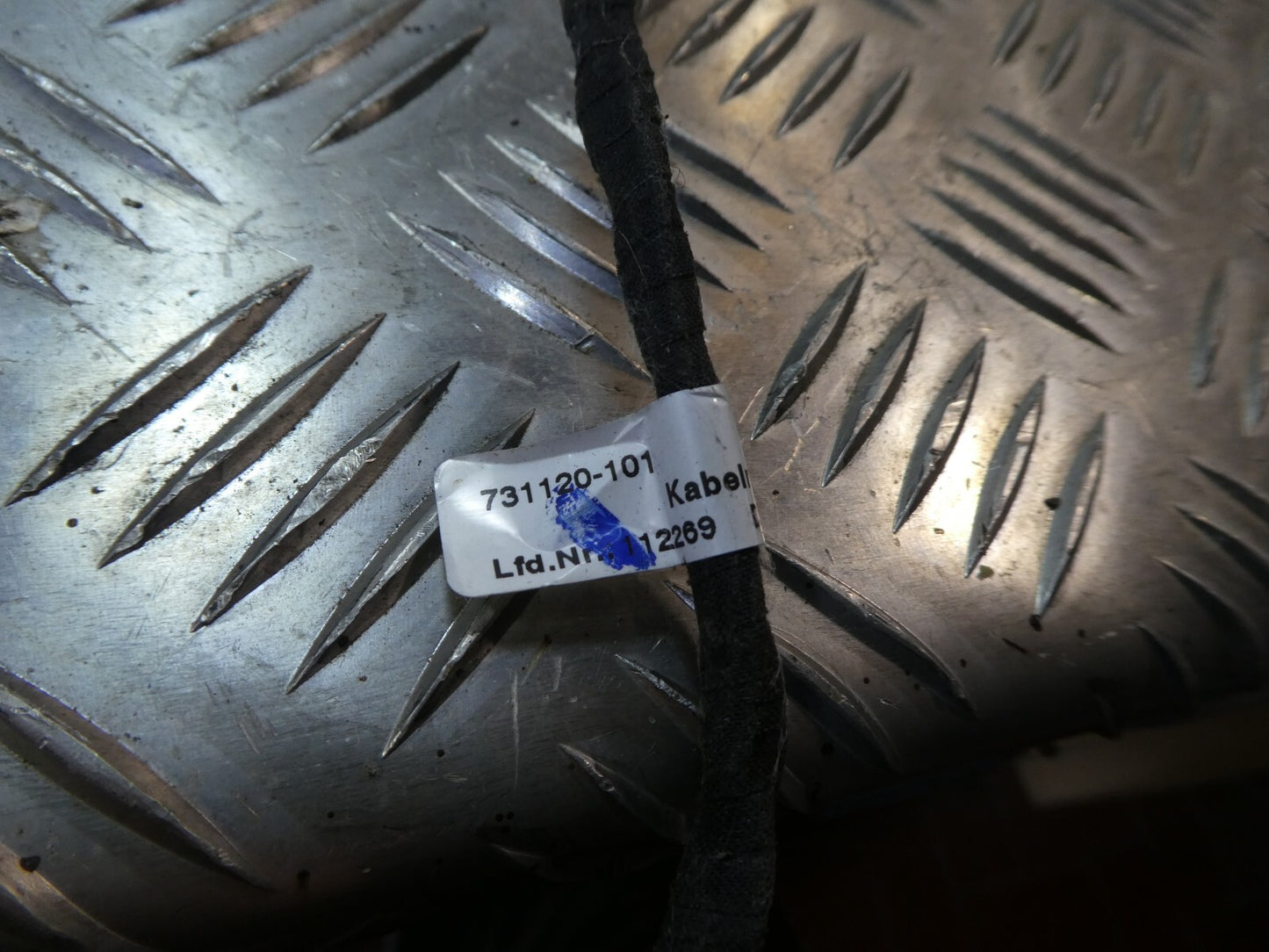 Porsche Cayenne 92A Heckklappendämpfer links Heckklappe 7P5827601 ORIGINAL gebraucht - Elektrische