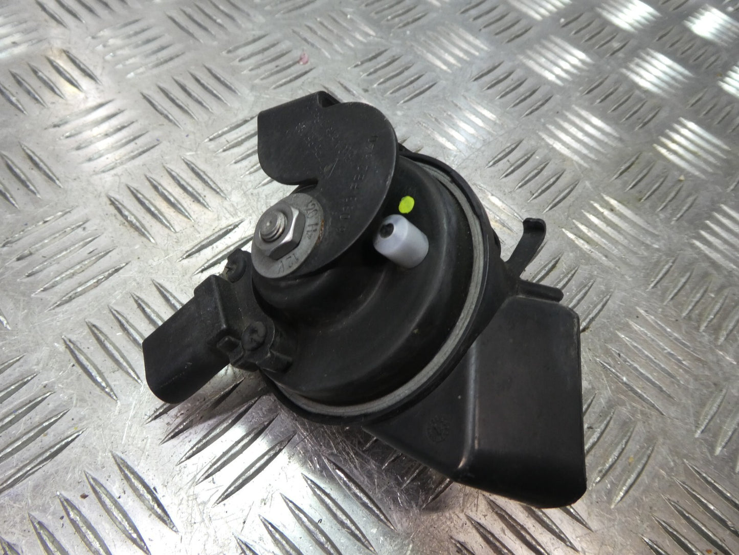 Porsche Cayenne S 92A 4.8 Hupe Fanfare Tiefton 7P6951221A ORIGINAL gebraucht - - Signalhorn