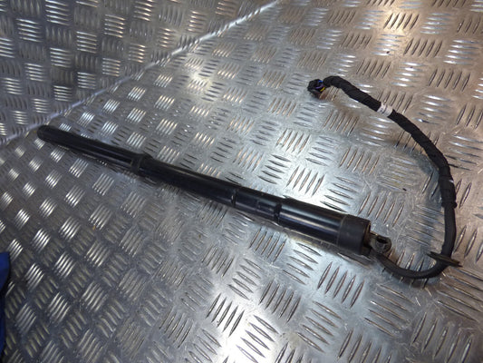 Porsche Cayenne 92A 2012 Heckklappe Hub Powerlift 7P5827851B L = R ORIGINAL gebraucht - Gasfeder