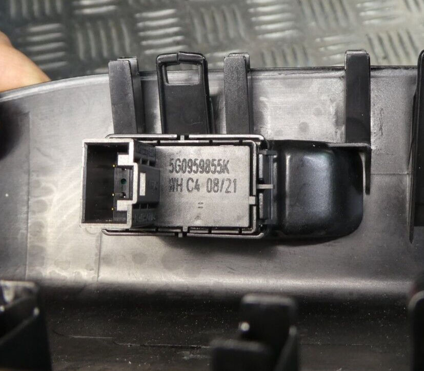 VW ID3 Pro Türverkleidung Zierleiste Fensterheberschalter 10B867198B ORIGINAL gebraucht - Volkswagen