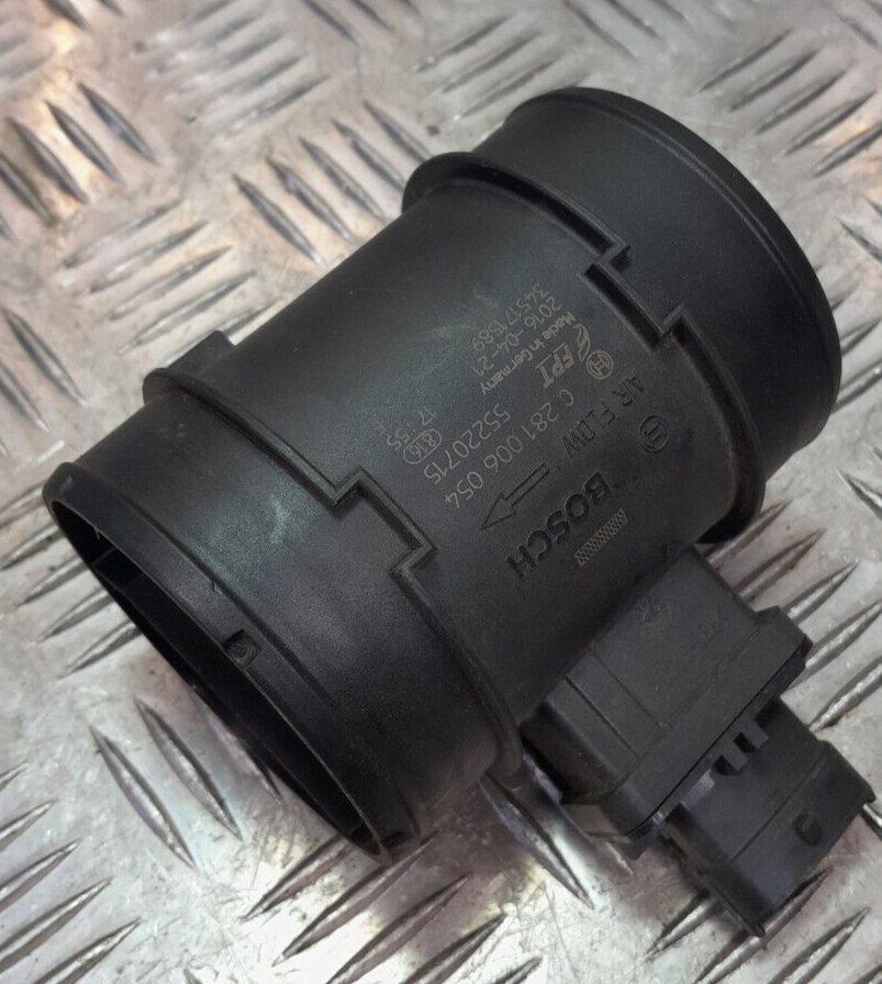 Jeep Renegade 1.6 Mjet Luftmassenmesser Sensor 55220715 Bosch ORIGINAL gebraucht - 0281006054