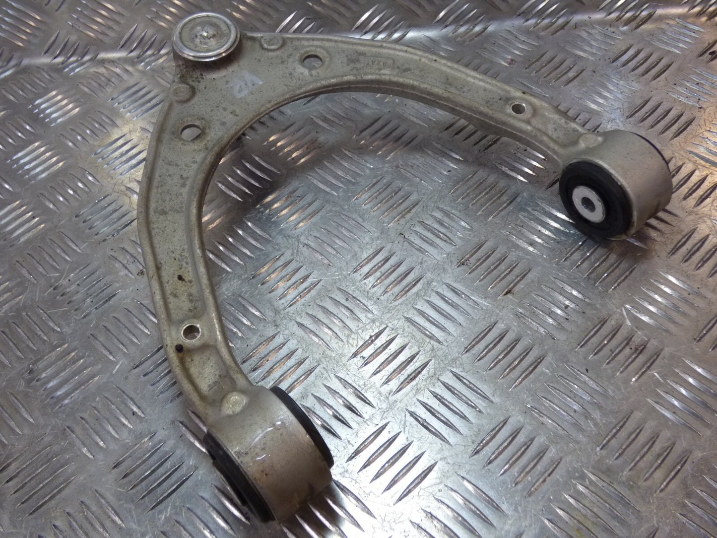 Porsche Cayenne 92A vorne oben links o. rechts 7P0407021 ORIGINAL gebraucht - Querlenker
