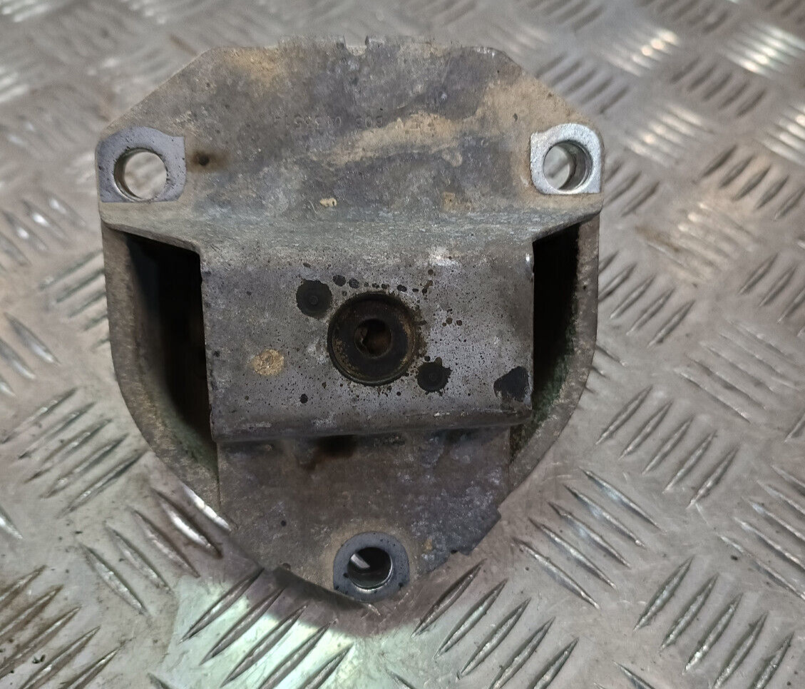 Jeep Grand Cherokee WK2 3.0 CRD Träger Halter 56103111AB ORIGINAL gebraucht - PA10879